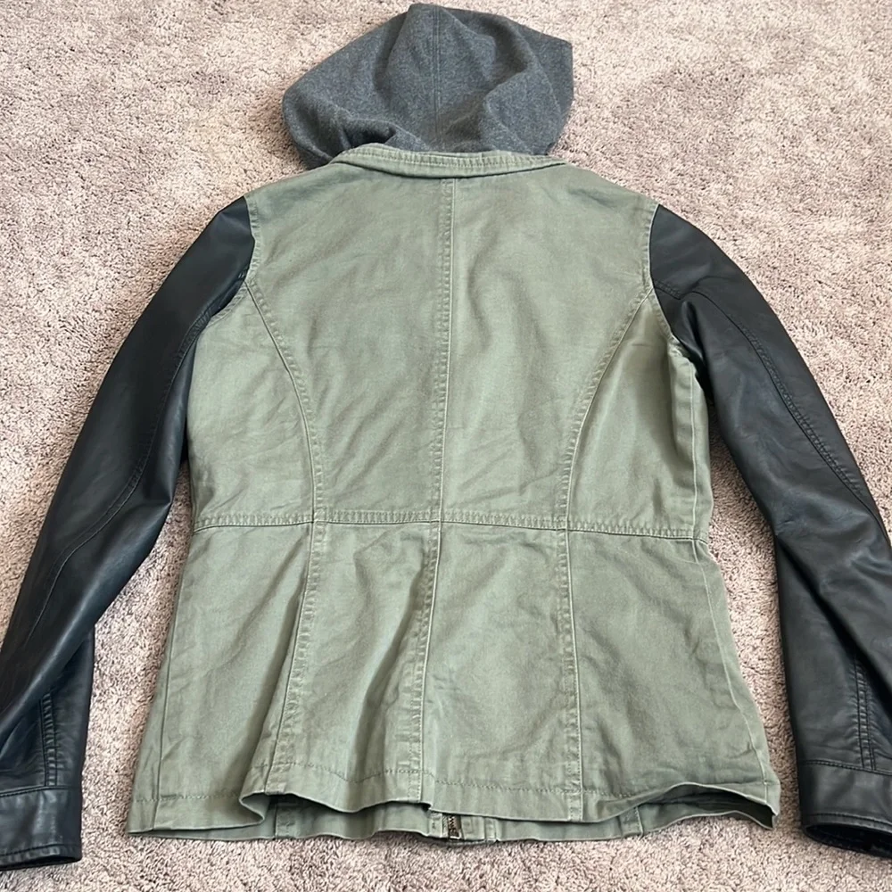 Empyre • Utility Jacket - Picture 8 of 8